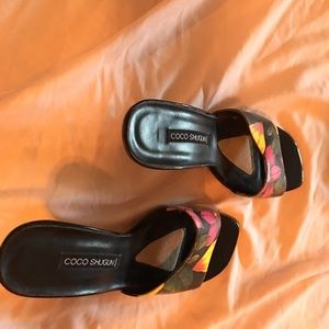 😍Vintage tropical shoes 3.5” black heel 🔥